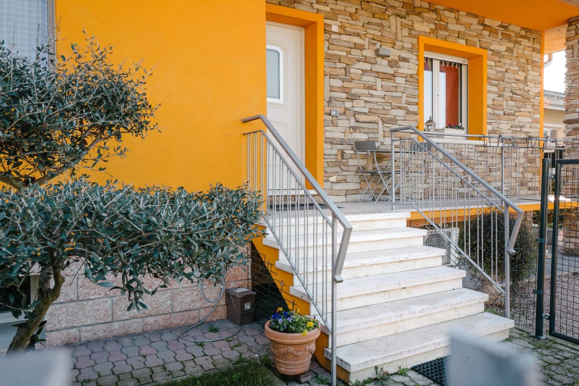 Lara'S House San Giovanni Lupatoto Exterior foto